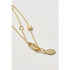 Oliver Bonas Green Treasure Flower Leaf And Stone Detail Collar Necklace -Oliver Bonas Shop unnamed file 1283