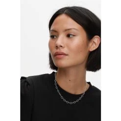 Oliver Bonas Silver Tone Isandro Loop Link Chain Necklace -Oliver Bonas Shop unnamed file 1375