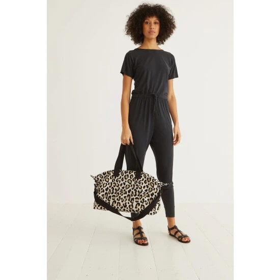 Oliver Bonas Laurie Leopard Jacquard Weekend Bag 8 Oliver Bonas Laurie Leopard Jacquard Weekend Bag - Image 6