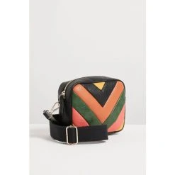 Oliver Bonas Shop -Oliver Bonas Shop unnamed file 1840