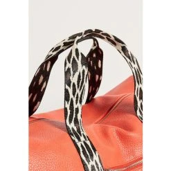 Oliver Bonas Hattie Orange Leopard Prin Holdall Weekend Bag -Oliver Bonas Shop unnamed file 1911