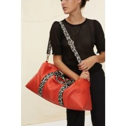 Oliver Bonas Hattie Orange Leopard Prin Holdall Weekend Bag -Oliver Bonas Shop unnamed file 1915