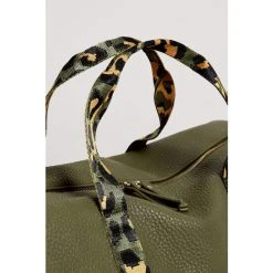 Oliver Bonas Hattie Natural Leopard Strap Green Rectangular Weekend Bag -Oliver Bonas Shop unnamed file 2026