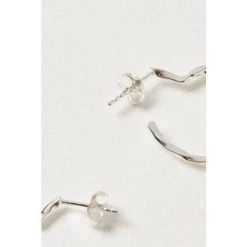 Oliver Bonas Heart Twist Outline Silver Hoop Earrings -Oliver Bonas Shop unnamed file 218