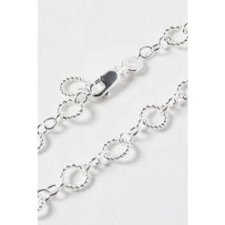 Oliver Bonas Silver Tone Isandro Loop Link Chain Chain Bracelet -Oliver Bonas Shop unnamed file 2183