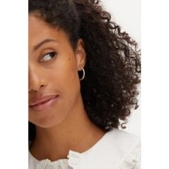 Oliver Bonas Sami Textured Large Silver Hoop Earrings -Oliver Bonas Shop unnamed file 544