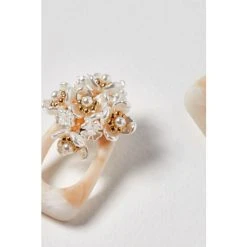 Oliver Bonas Natural Odette Stud Earrings -Oliver Bonas Shop unnamed file 764