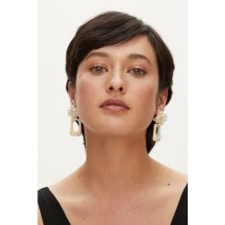 Oliver Bonas Natural Odette Stud Earrings -Oliver Bonas Shop unnamed file 766