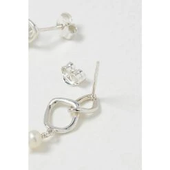 Oliver Bonas Silver Caspian Linked Shape Silver Tone Drop Earrings -Oliver Bonas Shop unnamed file 816