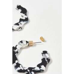 Oliver Bonas Black Eden Wavy Monochrome Resin Hoop Earrings -Oliver Bonas Shop unnamed file 834